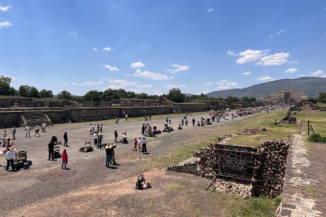 100% Private Tour in Teotihuacán Pyramids from Mexico City - The Expertise and Personalities of the Guides