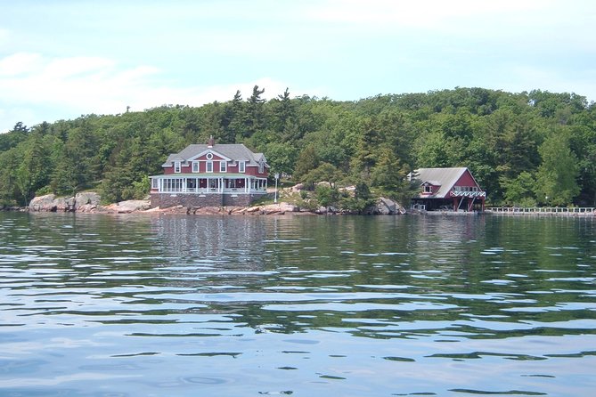 1000 Islands Canada (No passports required, Departing from the US - Starting Point at Clayton for the Thousand Islands Tour
