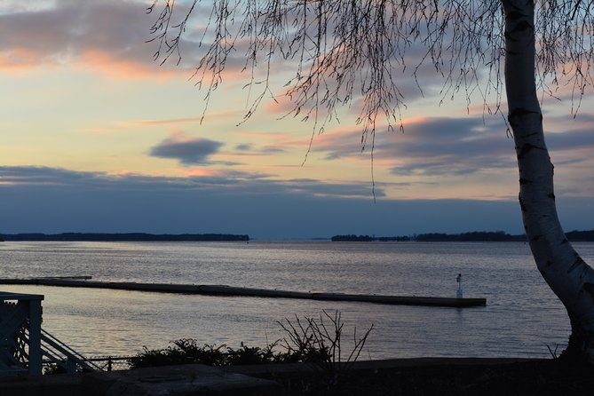 1000 Islands Sunset Cruise from Clayton, NY - What to Expect on the Fully Licensed Cash Bar