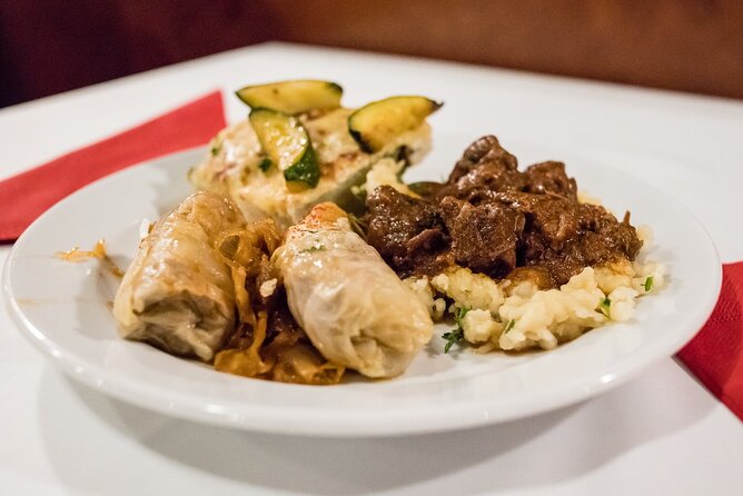 10PM Budapest Danube Cruise with Live Music & Food or Drinks - The Impact of Water Levels on the Cruise