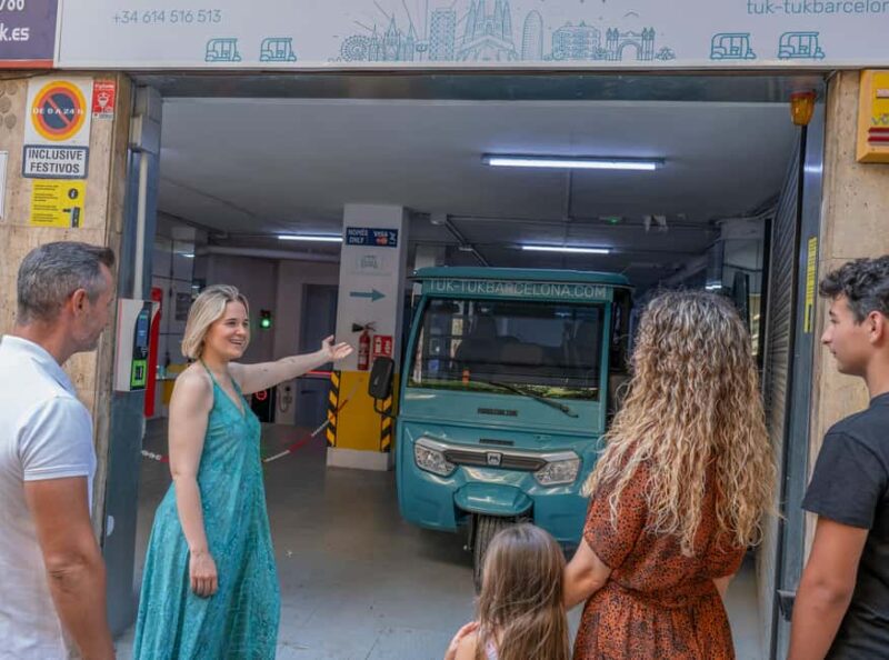 1,5-Hour Barcelona City & Beach Private Tuk-Tuk Tour - Practical Details and Logistics for a Smooth Experience