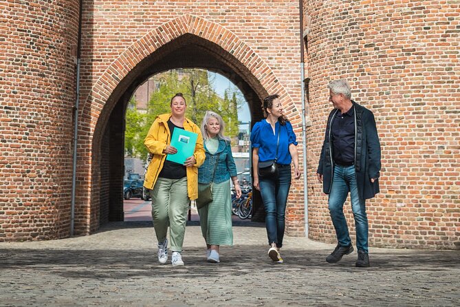 1,5 hour private guided Highlights of Arnhem City Walk - Discovering Arnhem’s Historic Town Hall and Old City Gate