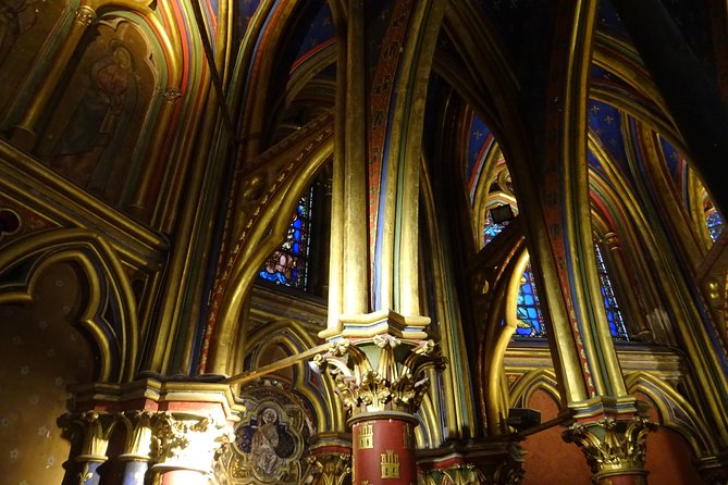 1h Guided tour Sainte Chapelle- fast access - ENG / ESP - The Significance of Sainte Chapelle’s Location and Architecture