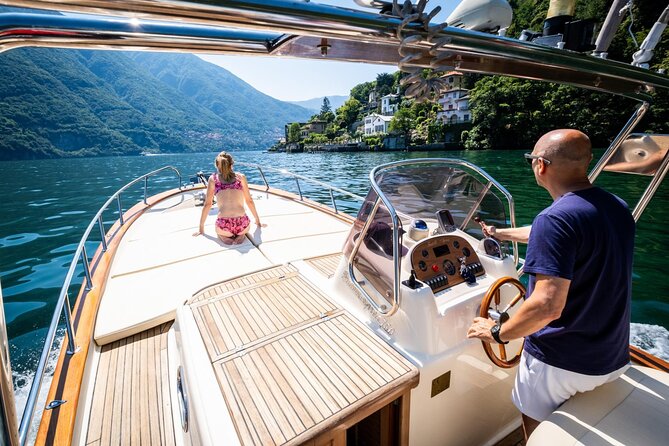 1H Private Cruise on a beautiful wooden speedboat on Lake Como - Exploring Torno and Blevio’s Prestigious Hotels