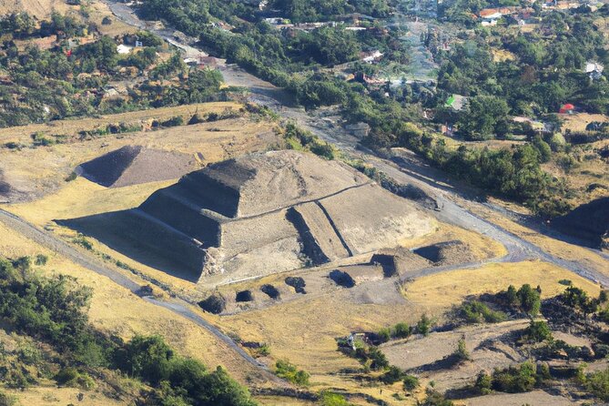 1hr Private Helicopter Tour - Mexico City & Teotihuacan Pyramids - What to Expect During the 1-hour Private Helicopter Flight