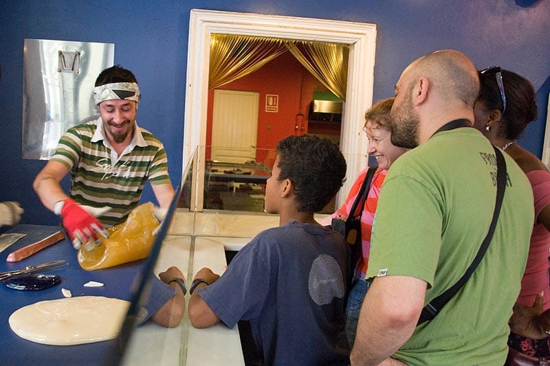 2.5-Hour Kids & Family Walking Tour in English - Explore Barcelonas Gothic Quarter with a Kid-Friendly Walk