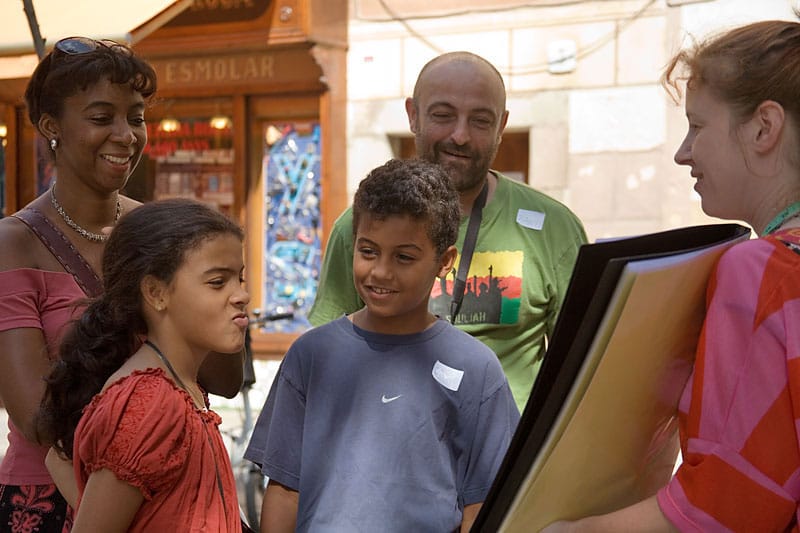 2.5-Hour Kids & Family Walking Tour in English - Meeting Points and Tour Logistics