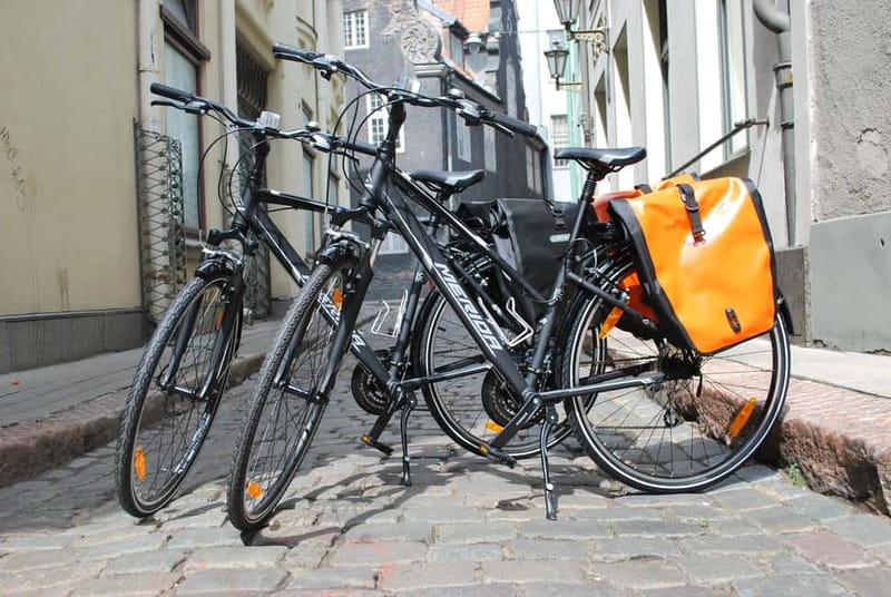 2.5-Hour Riga Cruiser Bike Tour - Traversing the Old Town’s Surrounding Green Spaces