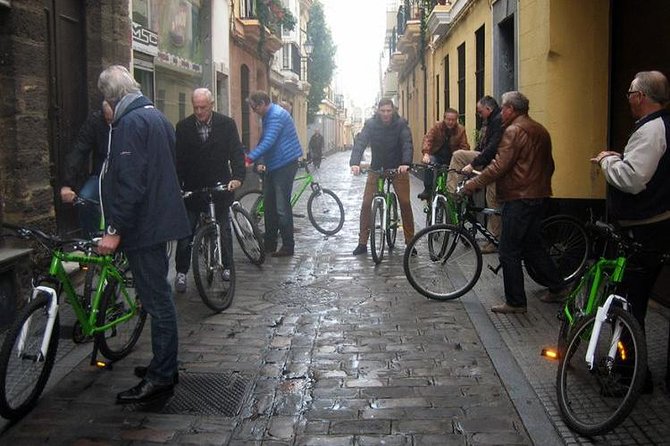 2.5-Hour Seville City Bike Tour - Exploring Triana and the Guadalquivir River