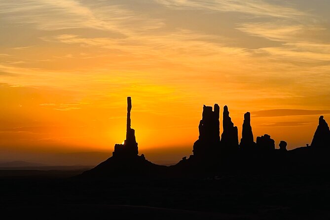 2.5 HR Tour (3SNGT 2.5hr) - Weather and Seasonal Considerations