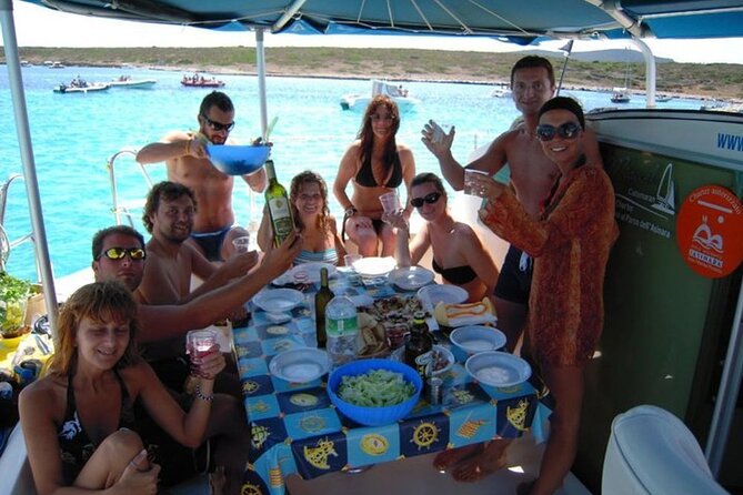 2-Catamaran tour from Cannigione to the Maddalena Archipelago - Enjoying a Delicious Sardinian Lunch on Board