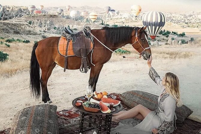 2 Day 1 Night Cappadocia Package Tour From Istanbul - Walking Among the Fairy Chimneys