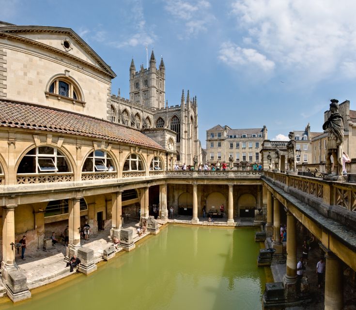 2-Day Cotswolds, Bath & Stonehenge Tour - Exploring The Cotswolds’ Historic Towns and Villages
