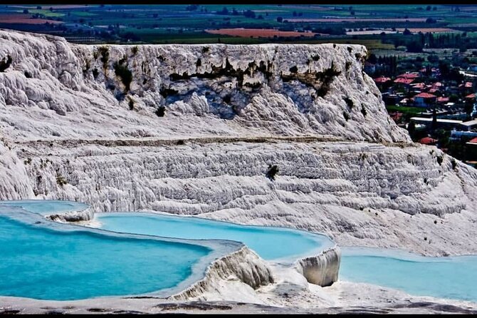 2 Day Ephesus And Pamukkale Tour from Istanbul with Flights - The Guide and Tour Experience