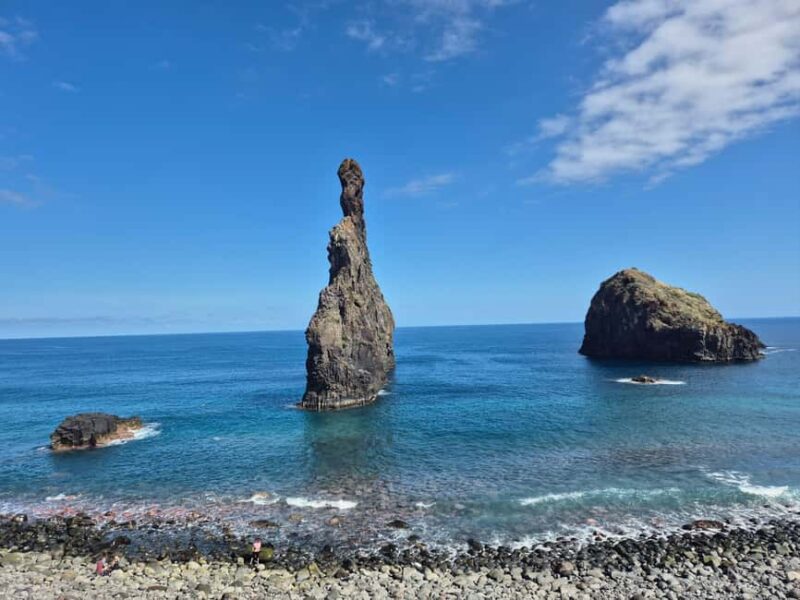 2-Day Madeira Tour: East & West with Local Guide & Tastings - Madeira’s Finest in a Two-Day Package