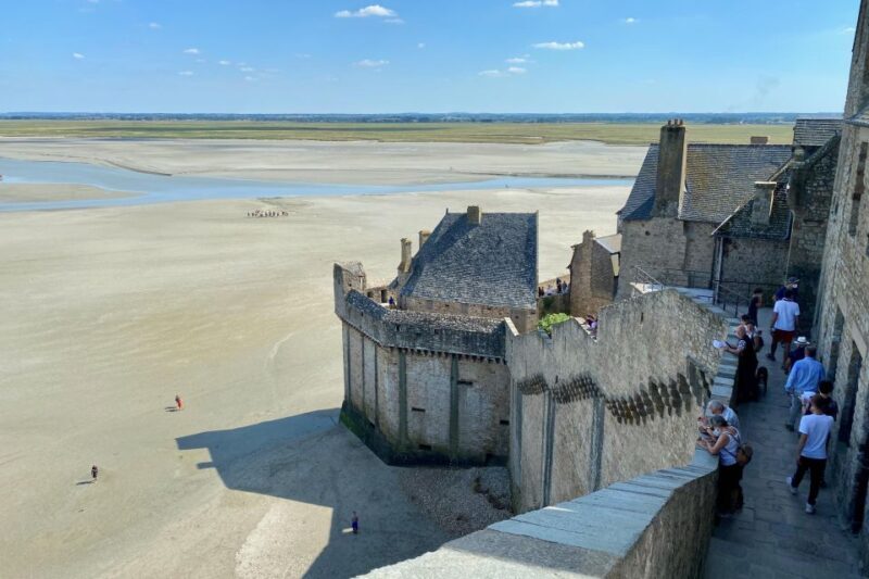 2-day Private D-Day Mont Saint-Michel 3 Castles by Mercedes - Visiting Mont Saint-Michel and Its Abbey