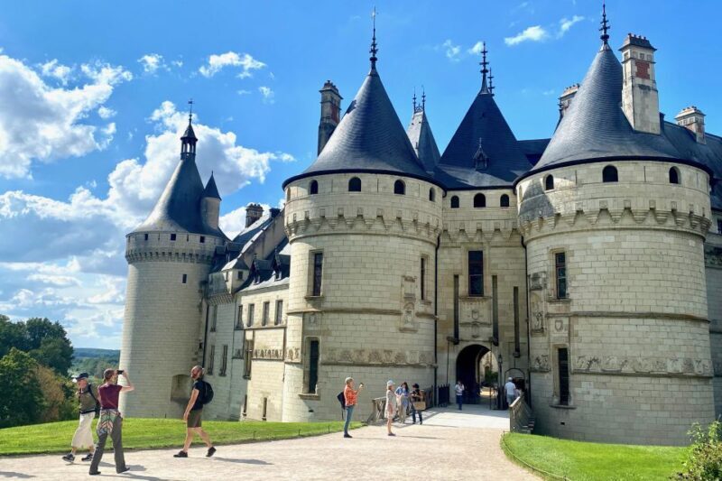 2-day Private Top 6 Loire Valley Castles from Paris Mercedes - Key Points