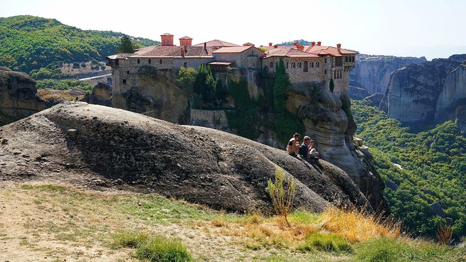 2 Day Private Tour of Meteora & Thermopylae From Athens - Key Points