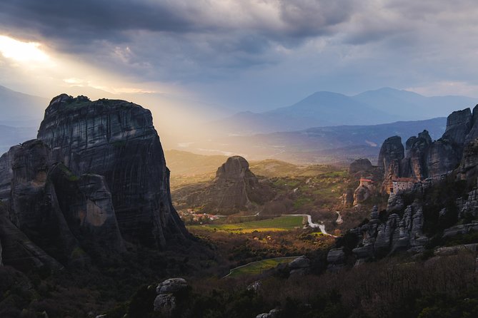 2 Day Private Tour of Meteora & Thermopylae From Athens - Authentic Greek Food and Local Culture