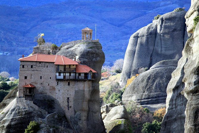 2-Day Private Tour to Delphi & Meteora with Great Lunch included - Key Points