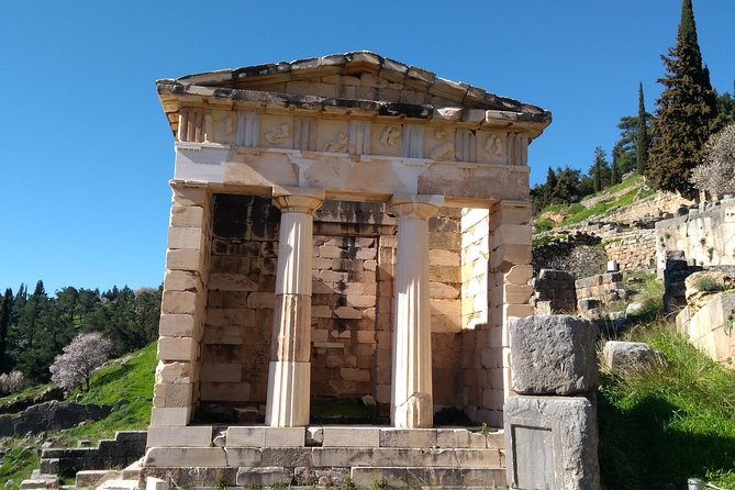 2-Day Private Tour to Delphi & Meteora with Great Lunch included - A Complete, Personal Journey Through Greeces Heritage
