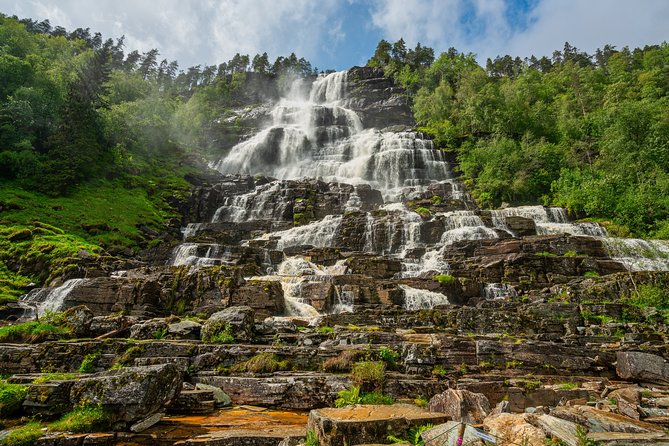 2-Day Round Trip from Bergen: THE GRAND SOGNEFJORD fjords, waterfalls, glacier - The Stalheim Experience and UNESCO Heritage Views