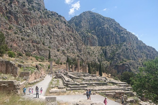 2-Day Trip to Delphi from Athens - Transport and Group Experience