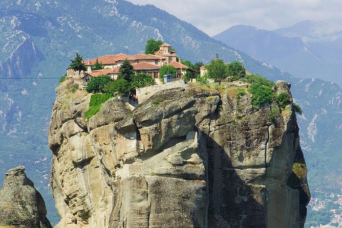 2 DAYS DEPHI -METEORA & Thermopylae Private Trip From Athens - Revealing the Tholos of Athena Pronaia