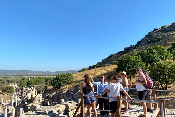 2 Days Ephesus and Pamukkale Tours from Istanbul - Overnight in Kusadasi: Relaxing Before the Pamukkale Adventure