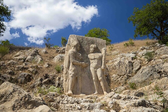 2 Days Mount Nemrut, Gobeklitepe and Karahantepe - Visiting Karakus Tumulusu and Cendere Bridge in Adıyaman