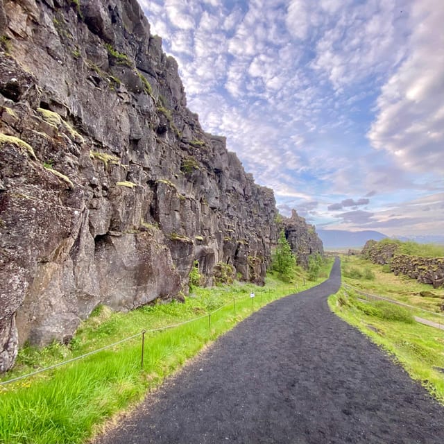 2 days Private tour: Golden circle and South coast - Discover Þingvellir National Park’s Historic and Geological Wonders