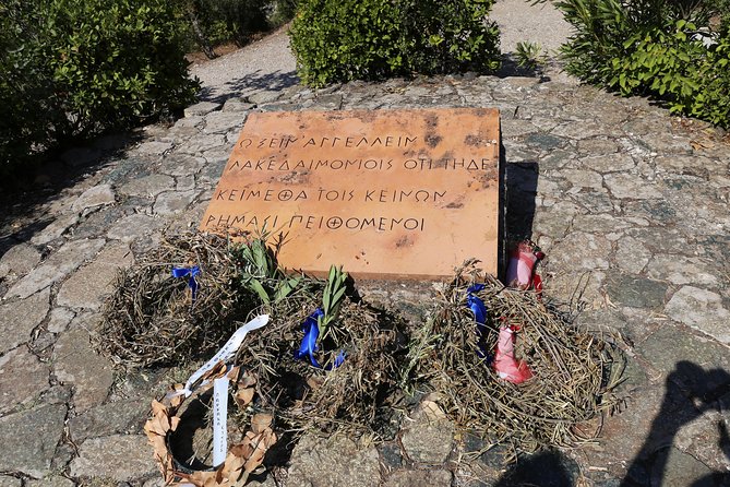 2 Days Private Tour:Persian War-Thermopylae,Marathon,Delphi,Salamis&Plateaus - Day 1: Exploring the Battlefields of Marathon and Thermopylae