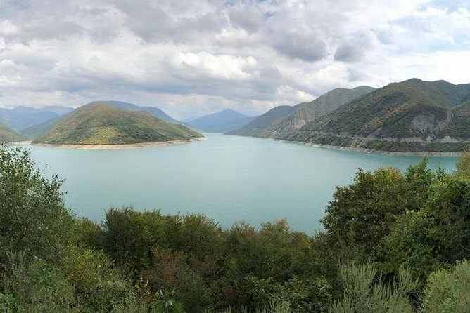 2 Days Trip to Kazbegi (Overnight in Juta / Stepantsminda / Gudauri) - The Highlight: Gergeti Trinity Church and Mountain Views
