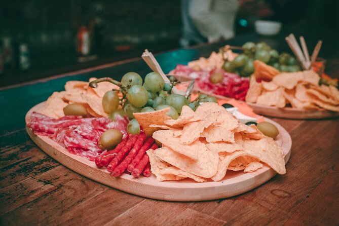 2 Hour Bottomless Brunch Experience with 3 Course Meal And Drinks - The Atmosphere and Social Environment