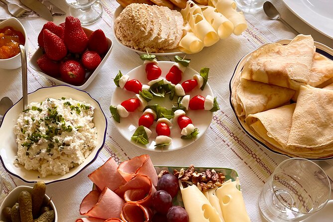 2-Hour Breakfast Experience in a Home from Warsaw - Authentic Polish Breakfast in a Warsaw Home for Just $57.82