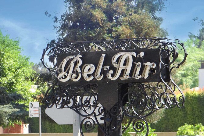 2 Hour Celebrity Homes Tour - Bel-Air and Holmby Hills: Exclusive Neighborhoods