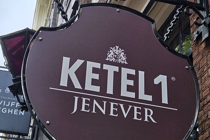 2 hour food tasting Tour in Amsterdam Group Tour - Zeedijk: Fries and Colonial Cuisine