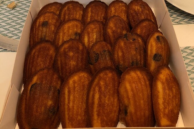 2-Hour Foodie Tour with 10 Tastings in Aix-en-Provence - Sampling Calissons and Nougat from Local Artisans