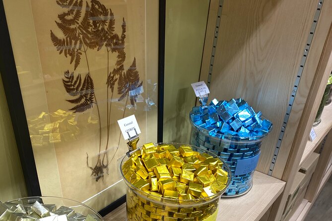 2-Hour Foodie Tour with 10 Tastings in Aix-en-Provence - The End with Regional Wine and Cheese