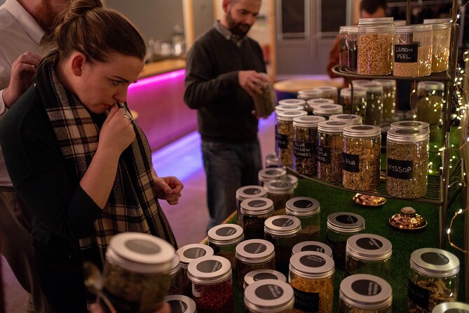 2 hour Gin School Experience in Aberdeen - Discover the Unique Aberdeen Gin School Experience