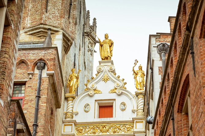 2-Hour Historical Walking Tour in Bruges with Praline Included - Starting Point at Burg Square Sets the Historical Tone