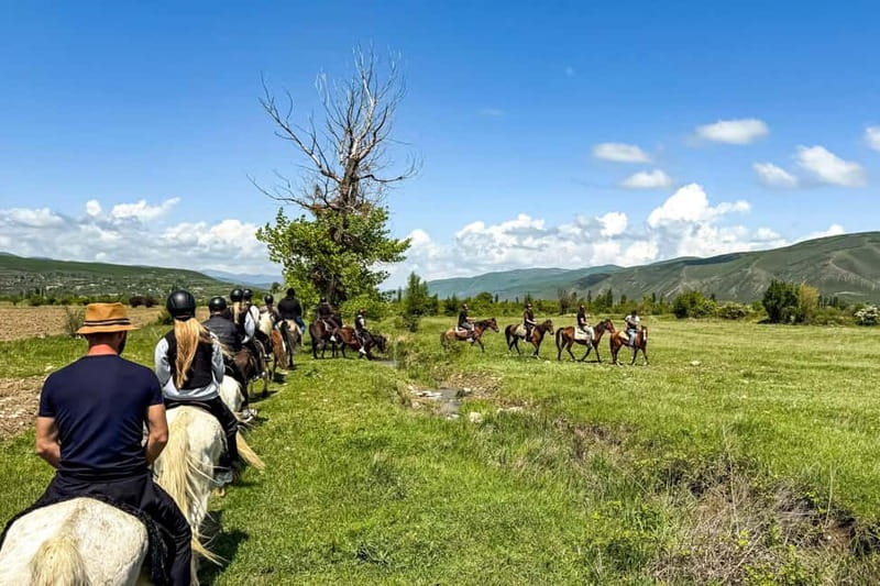 2-hour horse riding tour at Palomino Ranch Near Tbilisi - Key Points