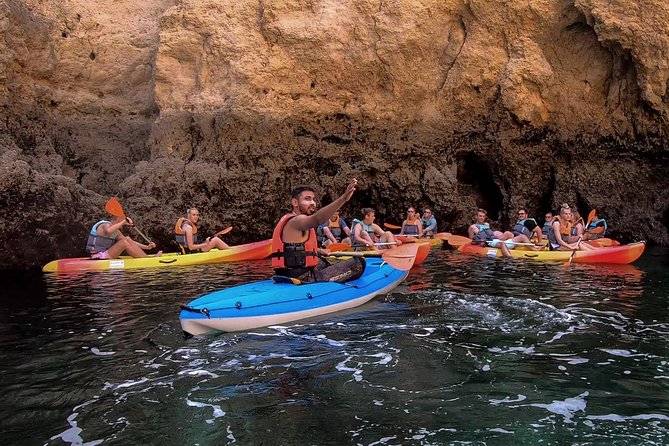 2-hour Kayak Tour of Ponta da Piedade Caves and Beaches - Paddling Through the Caves: An Up-Close Perspective