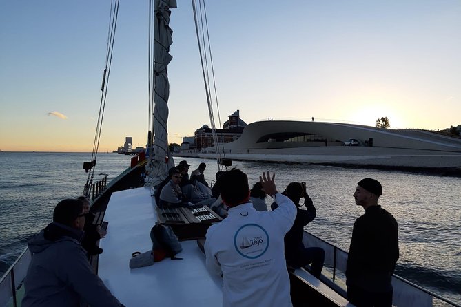2-Hour Lisbon Traditional Boats Sunset Cruise with White Wine - The On-Board White Wine and Atmosphere