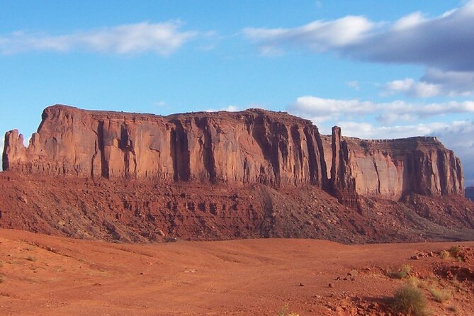 2 Hour Monument Valley Horseback Tour - Key Points