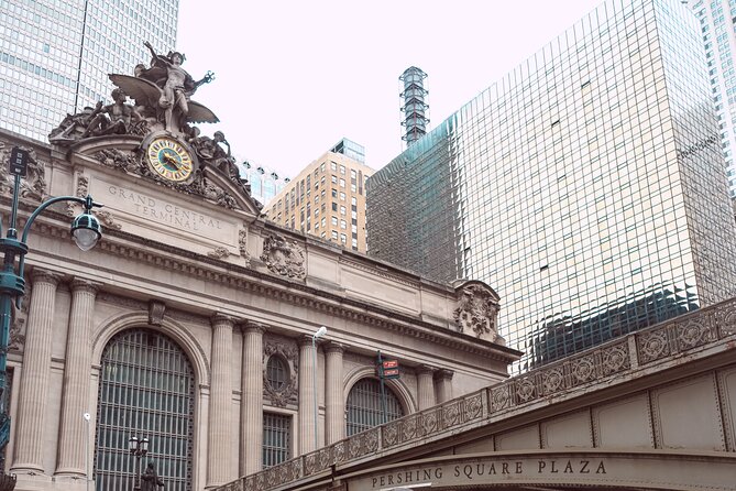 2 hour Must-See Manhattan Tour - Exploring Rockefeller Center and the ‘Outdoor’ Museum