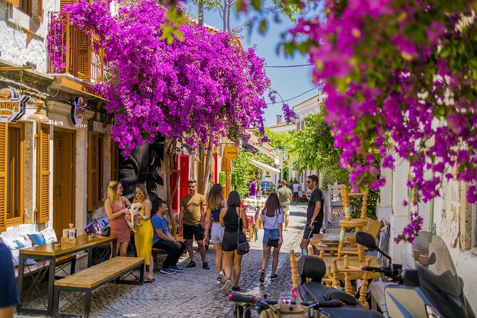 2-Hour Private Guided The best of Izmir Walking Tour - The Ancient Roman Agora and Basmane Streets