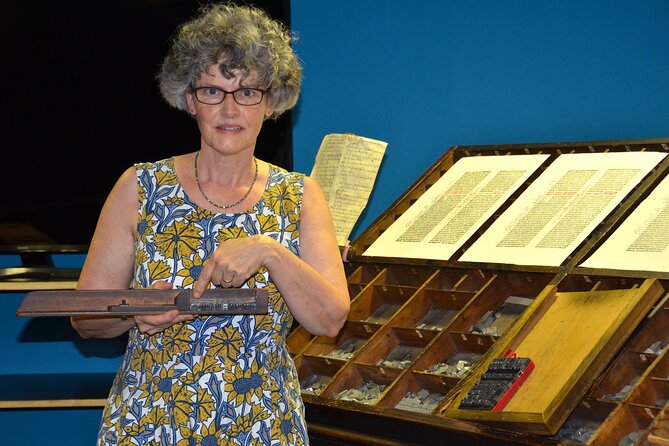 2 Hour Private Guided Walking Tour: Gutenberg and Mainz Cathedral - How the Tour Is Delivered