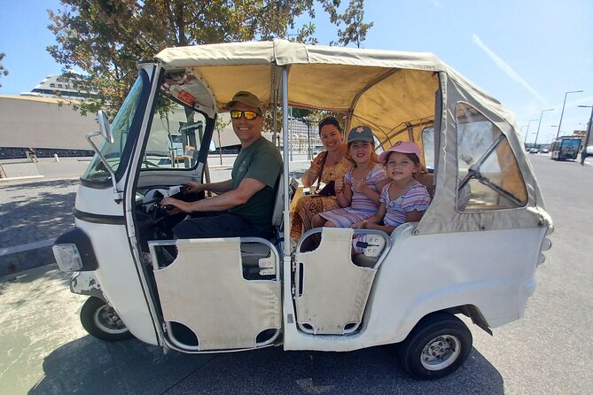 2-Hour Private Historic Lisbon Tour by Tuk Tuk - Visiting Lisbon Cathedral: A 12th-Century Landmark