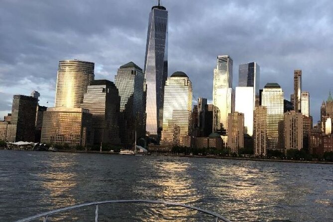 2-Hour Private Luxury Boat Tour in New York City - Departing from North Cove Marina in Lower Manhattan